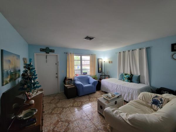 Arsi, 1610 Shirley Ct #1, Lantana, Florida 33462, image 1