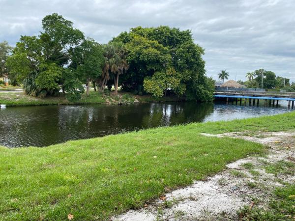 Townhouse Court Estates, 3617 Townhouse Ct, West Palm Beach, Florida 33407, image 1
