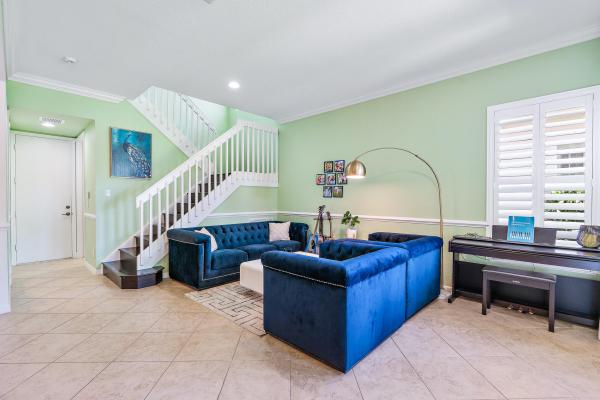 Isle Verde, 107 Isle Verde Way, Palm Beach Gardens, Florida 33418, image 2