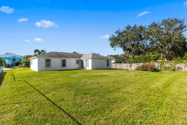 Cashmere Cove, 631 SW Aster Rd, Port St. Lucie, Florida 34953, image 1