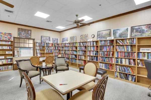 Lakeside Of Banyan Springs, 5380 Cedar Lake Dr #205, Boynton Beach, Florida 33437, image 2
