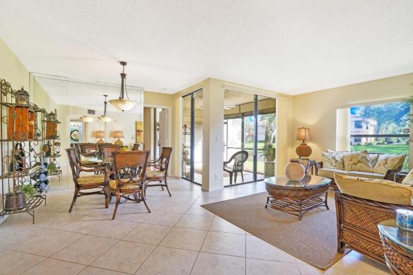 Applewood Village 4, 2882 Carambola Cir S #2073, Coconut Creek, Florida 33066, image 1