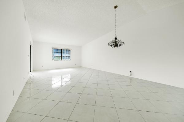 Huntington Pointe, 6156 Kings Gate Cir, Delray Beach, Florida 33484, image 1