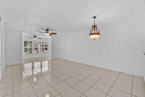 Town Villas At Moon Lake, 18800 Jolson Ave #2, Boca Raton, Florida 33496, image 2