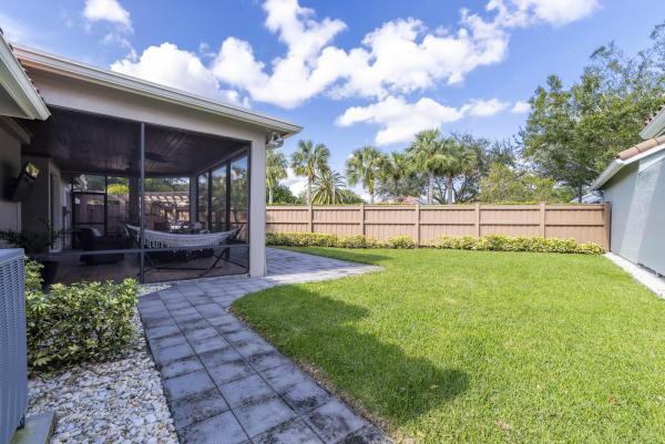 Eastpointe Country Club, 6926 Briarlake Cir, Palm Beach Gardens, Florida 33418, image 1