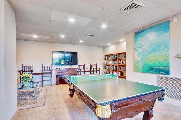 Lincoln Tower, 2400 Presidential Way #701, West Palm Beach, Florida 33401, image 2