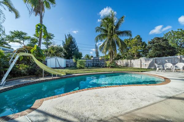 Lake Shore Villas, 513 Virginia Dr, Lake Worth Beach, Florida 33461, image 1