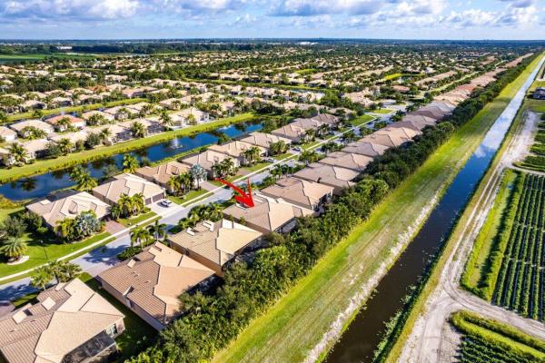 Valencia Reserve, 9953 Bluefield Dr, Boynton Beach, Florida 33473, image 2