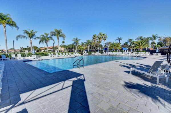 Palm Isles, 9944 Seacrest Cir #C, Boynton Beach, Florida 33437, image 2