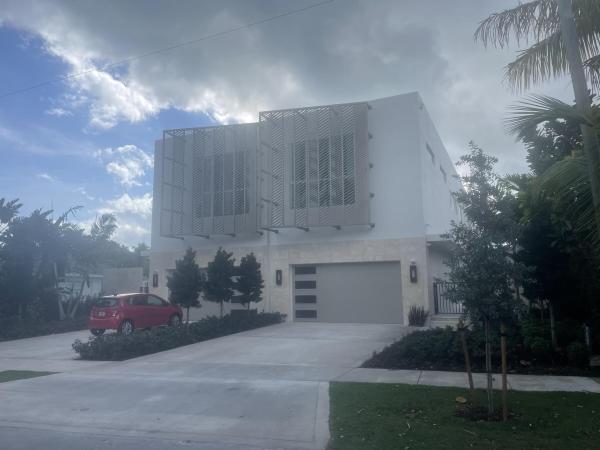 La Hacienda Delray, 825 N Lake Ave N, Delray Beach, Florida 33483, image 1