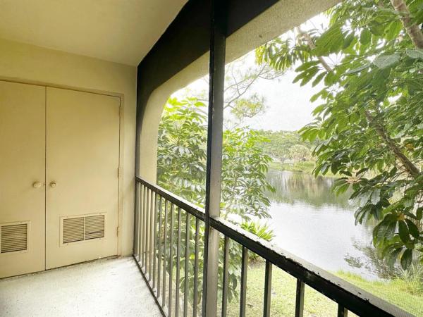 Boca Terrace, 924 SW 9th Street Cir #206, Boca Raton, Florida 33486, image 1