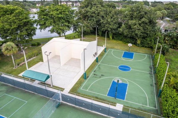 Karanda Village 4, 3957 Carambola Cir N #2916, Coconut Creek, Florida 33066, image 3