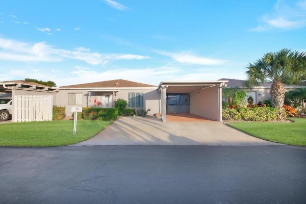 Camelot Village, 14938 Wildflower Ln, Delray Beach, Florida 33446, image 2