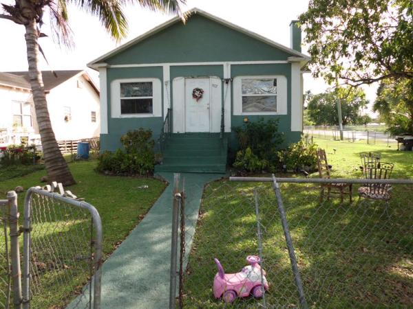 Belle Glade Park, 632 NW Avenue G Pl, Belle Glade, Florida 33430, image 1