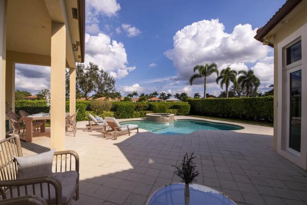 Crane's Pointe, 7936 Cranes Pointe Way, West Palm Beach, Florida 33412, image 2