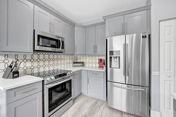 Tahoe At Lakes Of Laguna, 3868 Lake Tahoe Cir, West Palm Beach, Florida 33409, image 2