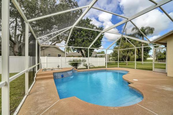 Southbend Lakes Estates, 513 SE Cliff Rd, Port St. Lucie, Florida 34984, image 1