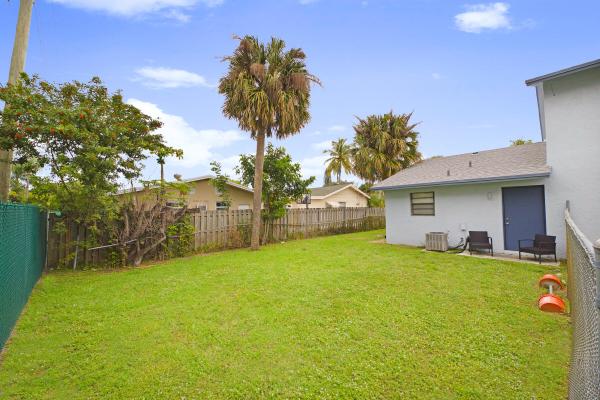 Palm Beach Gardens No HOA, 8507 Sunset Dr, Palm Beach Gardens, Florida 33410, image 1