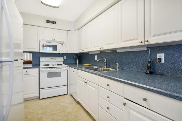Palm Greens At Villa Del Ray, 13916 Via Flora, Delray Beach, Florida 33484, image 3