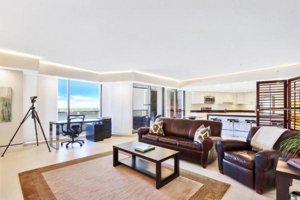 Lake Point Tower, 100 Lakeshore Dr #954, North Palm Beach, Florida 33408, image 1
