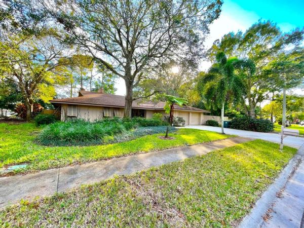 Pine Valley, 1515 Pine Hollow Dr, Fort Pierce, Florida 34982, image 1