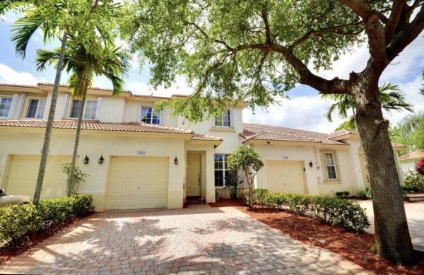 Palm Brook At Walnut Creek, 7962 NW 19th Ct, Pembroke Pines, Florida 33024, image 1