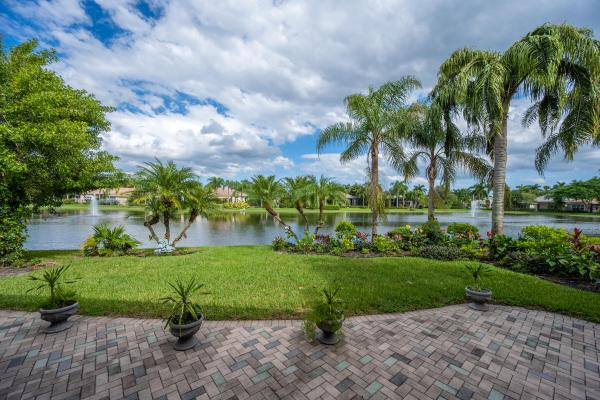 Manchester Lakes At Wycliffe, 3872 Netherlee Way, Lake Worth, Florida 33449, image 2