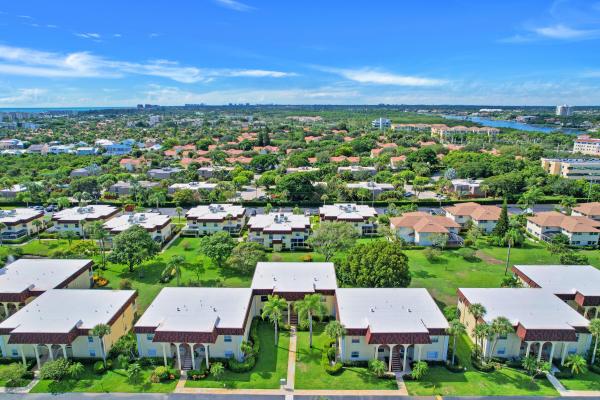 Villas On The Green, 717 S Us Highway 1 #409, Jupiter, Florida 33477, image 2