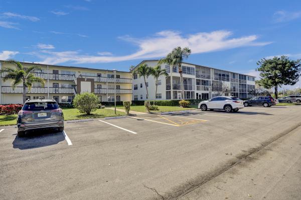 Mansfield At Century Village, 221 Mansfield F, Boca Raton, Florida 33434, image 2