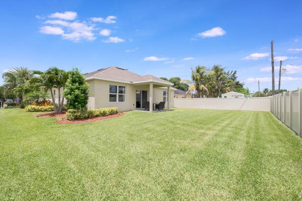 2287 SW Import Dr, Port St. Lucie, Florida 34953, image 2