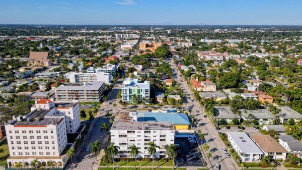 Fleur De Lis, 1 N Golfview Rd #402, Lake Worth Beach, Florida 33460, image 1