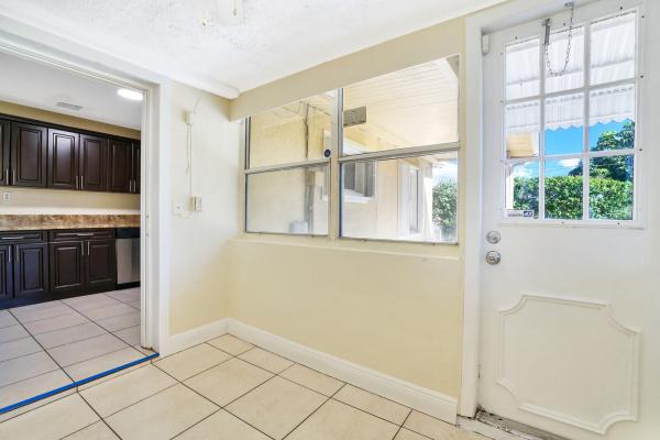 Englewood Manor, 3031 Scanlan Ave, Lake Worth, Florida 33461, image 2