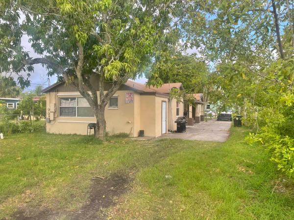 Lake Worth Town, 614 N E St, Lake Worth Beach, Florida 33460, image 1