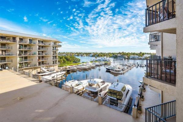 Delray Harbor Club, 1035 SE 6th Ave 32, Delray Beach, Florida 33483, image 1