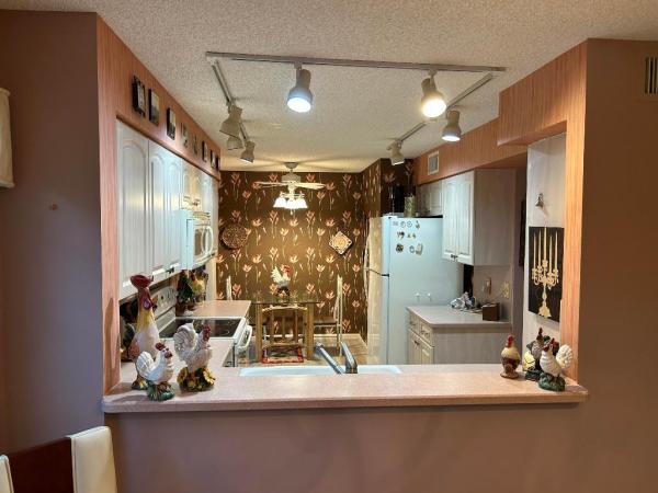 Palm Isles, 9865 Seacrest Cir #102, Boynton Beach, Florida 33437, image 2