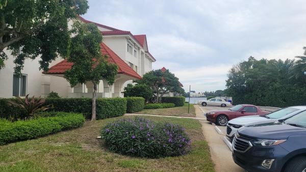 Half Moon Bay, 110 Half Moon Cir #D3, Hypoluxo, Florida 33462, image 1