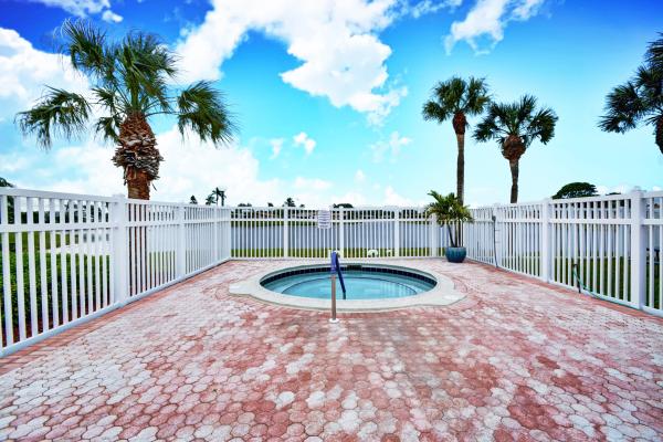 Delray Villas 1, 6058 La Palma Ln, Delray Beach, Florida 33484, image 2