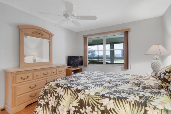 Farnham, 3017 Farnham N, Deerfield Beach, Florida 33442, image 2