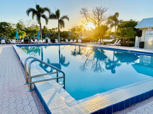 Riverbend Country Club, 9160 SE Riverfront Ter #J, Jupiter, Florida 33469, image 1