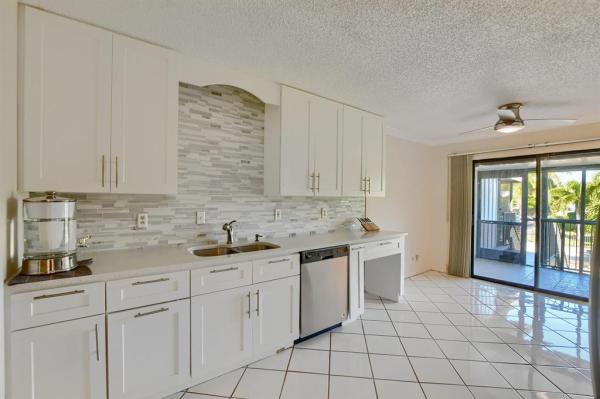 Eastview Village Square, 2920 Florida Blvd 213, Delray Beach, Florida 33483, image 1