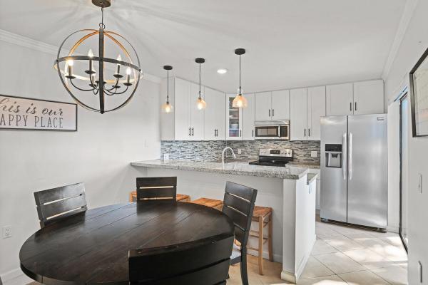 Village Of Sandalwood Lakes North, 227 Charter Way, West Palm Beach, Florida 33407, image 2