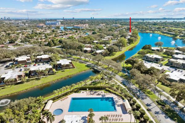 Village Of Sandalwood Lakes North, 227 Charter Way, West Palm Beach, Florida 33407, image 3