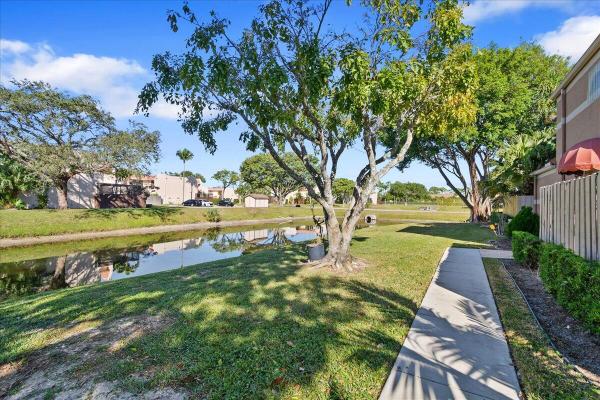 Seven Springs, 6150 S Seven Springs Blvd, Greenacres, Florida 33463, image 2