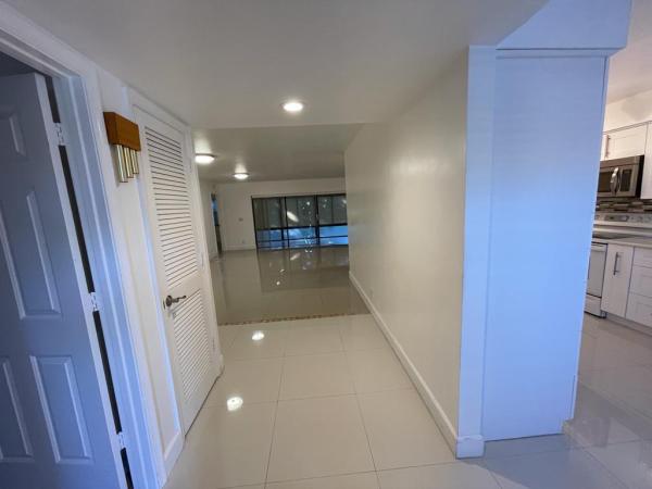 Aspen Glen At Indian Spring, 11192 Aspen Glen Dr, Boynton Beach, Florida 33437, image 3