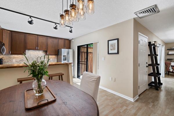 Sandalwood Estates, 913 9th Ct, Palm Beach Gardens, Florida 33410, image 2