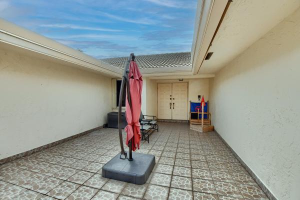 Villas Del Mar, 6814 Villas Dr E, Boca Raton, Florida 33433, image 1