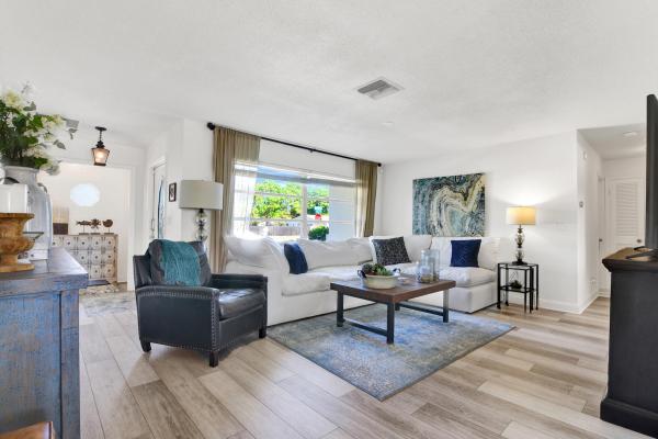 Woodcrest Manor, 200 SW 13th Ave, Boynton Beach, Florida 33435, image 2
