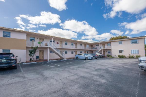 Four Palms, 420 W Palm St #8, Lantana, Florida 33462, image 3