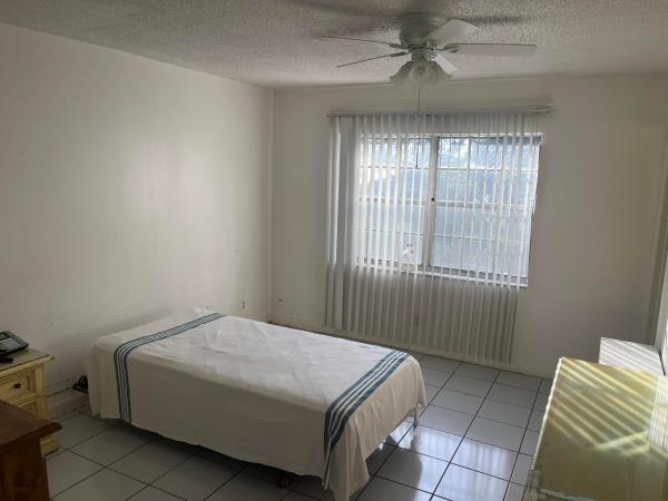 Palm Beach Lakes North, 4029 Waverly Dr, West Palm Beach, Florida 33407, image 2
