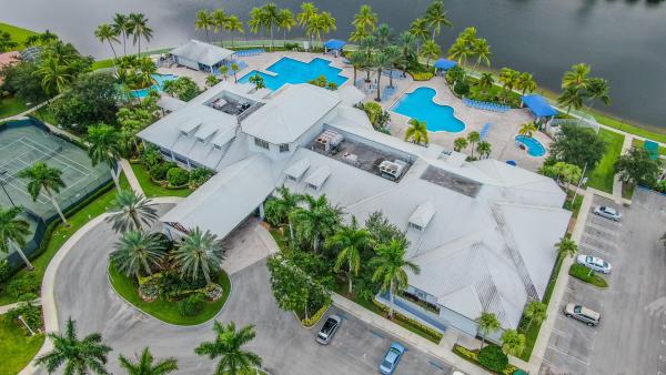 Harbour Cove At Baywinds, 9058 Bay Harbour Cir, West Palm Beach, Florida 33411, image 1